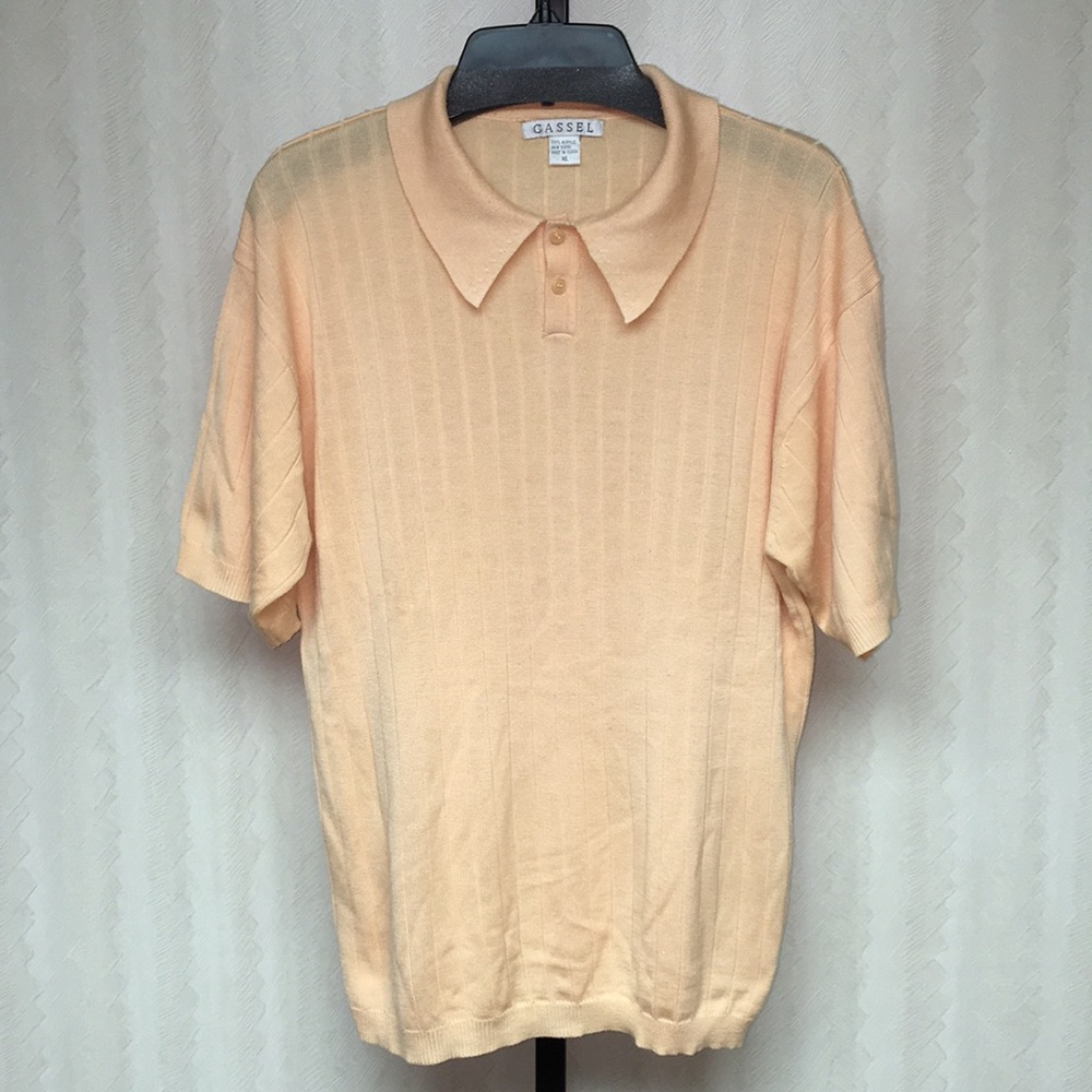 Short sleeve light weight sweater